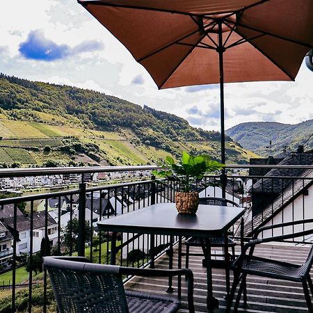 Sky Apartment, Blick Zur Mosel, Grosser Balkon, Kaffeemaschine, Smart Tv Zell an der Mosel Bagian luar foto