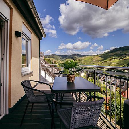 Sky Apartment, Blick Zur Mosel, Grosser Balkon, Kaffeemaschine, Smart Tv Zell an der Mosel Bagian luar foto
