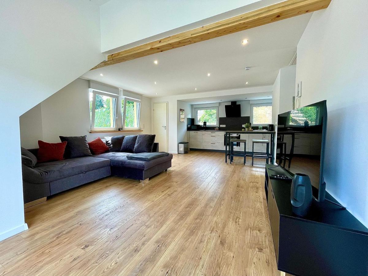 Sky Apartment, Blick Zur Mosel, Grosser Balkon, Kaffeemaschine, Smart Tv Zell an der Mosel Bagian luar foto